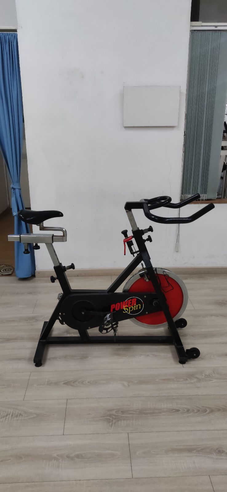 N.6 Cyclette Spinning, cyclette, cyclette recline, step, twist